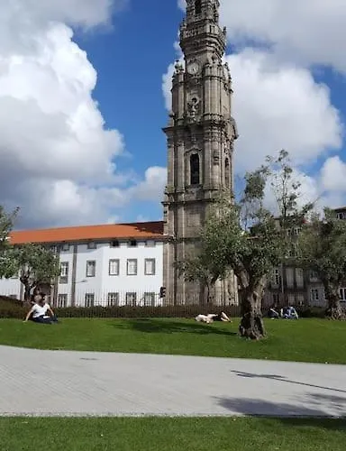 Ohh - Ganesha Studio- Center *