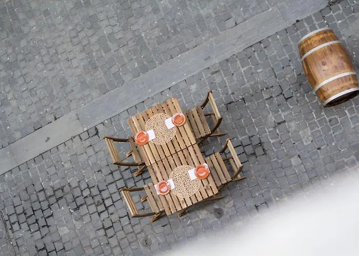 Ohh - Ganesha Studio- Center